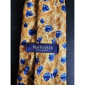 Men's Neck Tie Van Hausen Silk L56" W3.75" gold